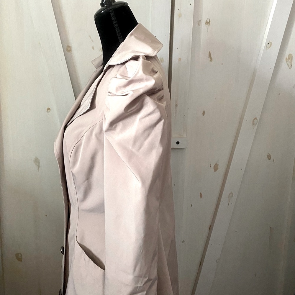 Jennifer Lopez Trench Coat View 2